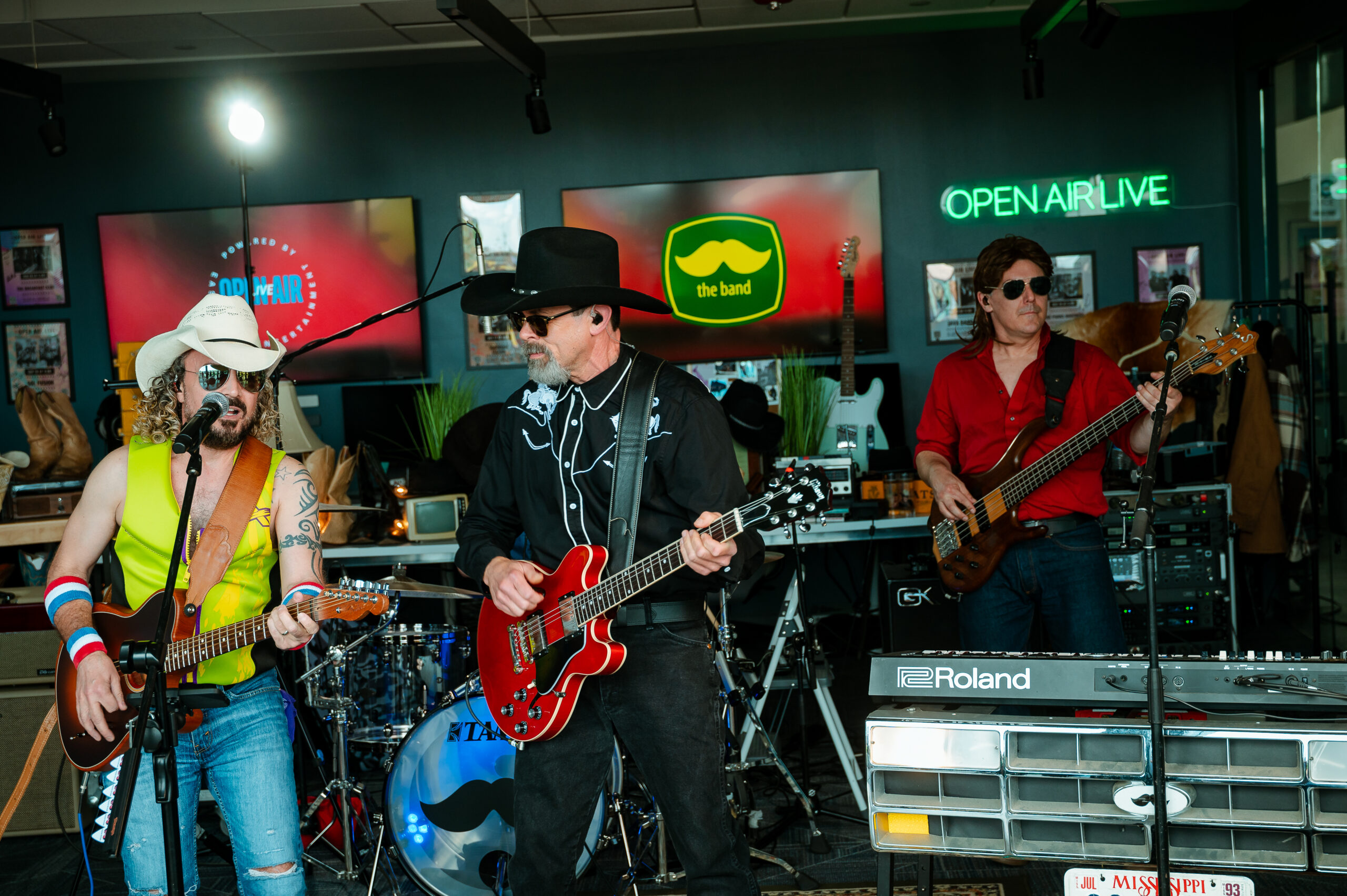 Open Air Live - Mustache The Band - Gallery Image
